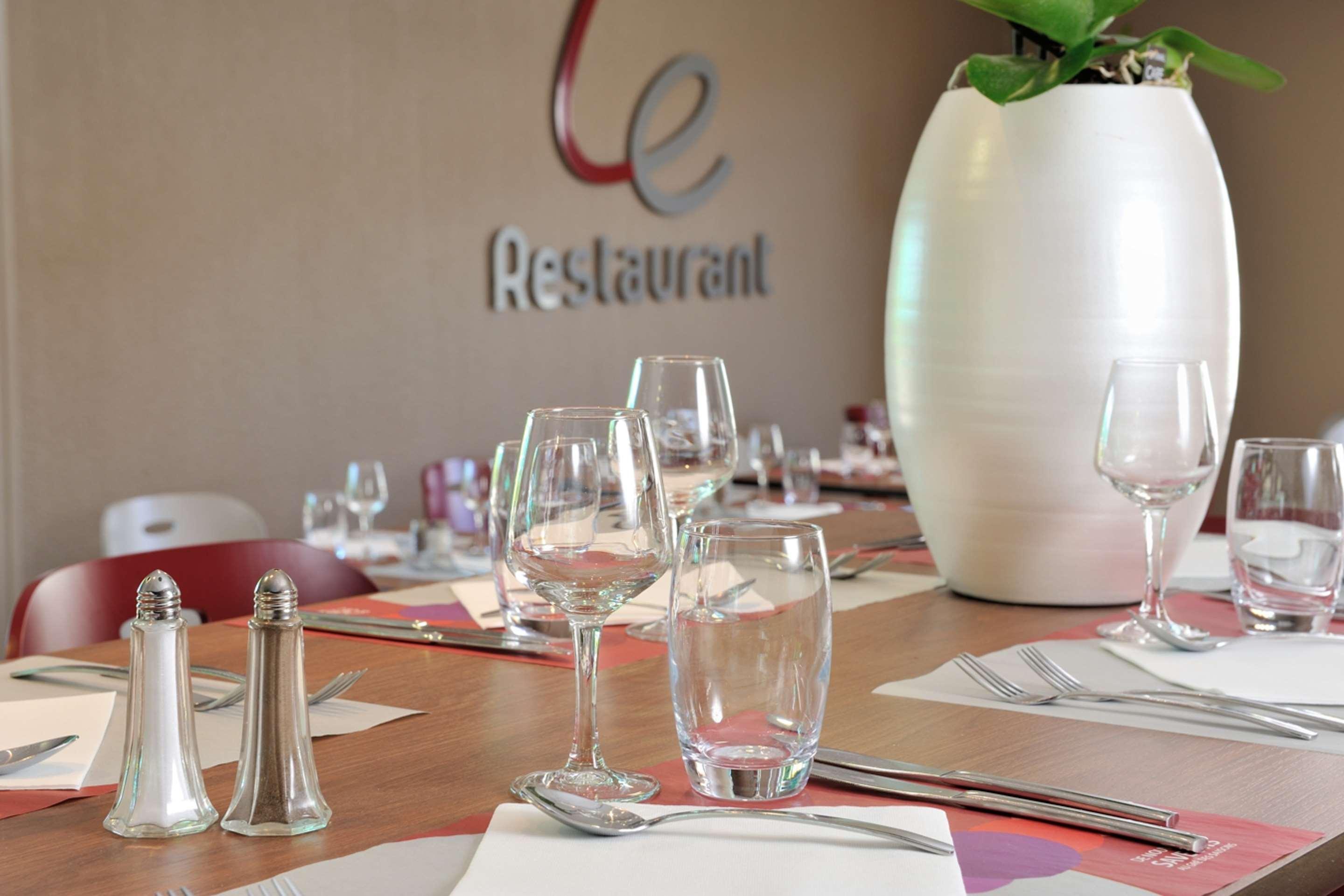 Campanile Montelimar Nord - A7 Sortie 17 Hotel Les Tourrettes Екстериор снимка