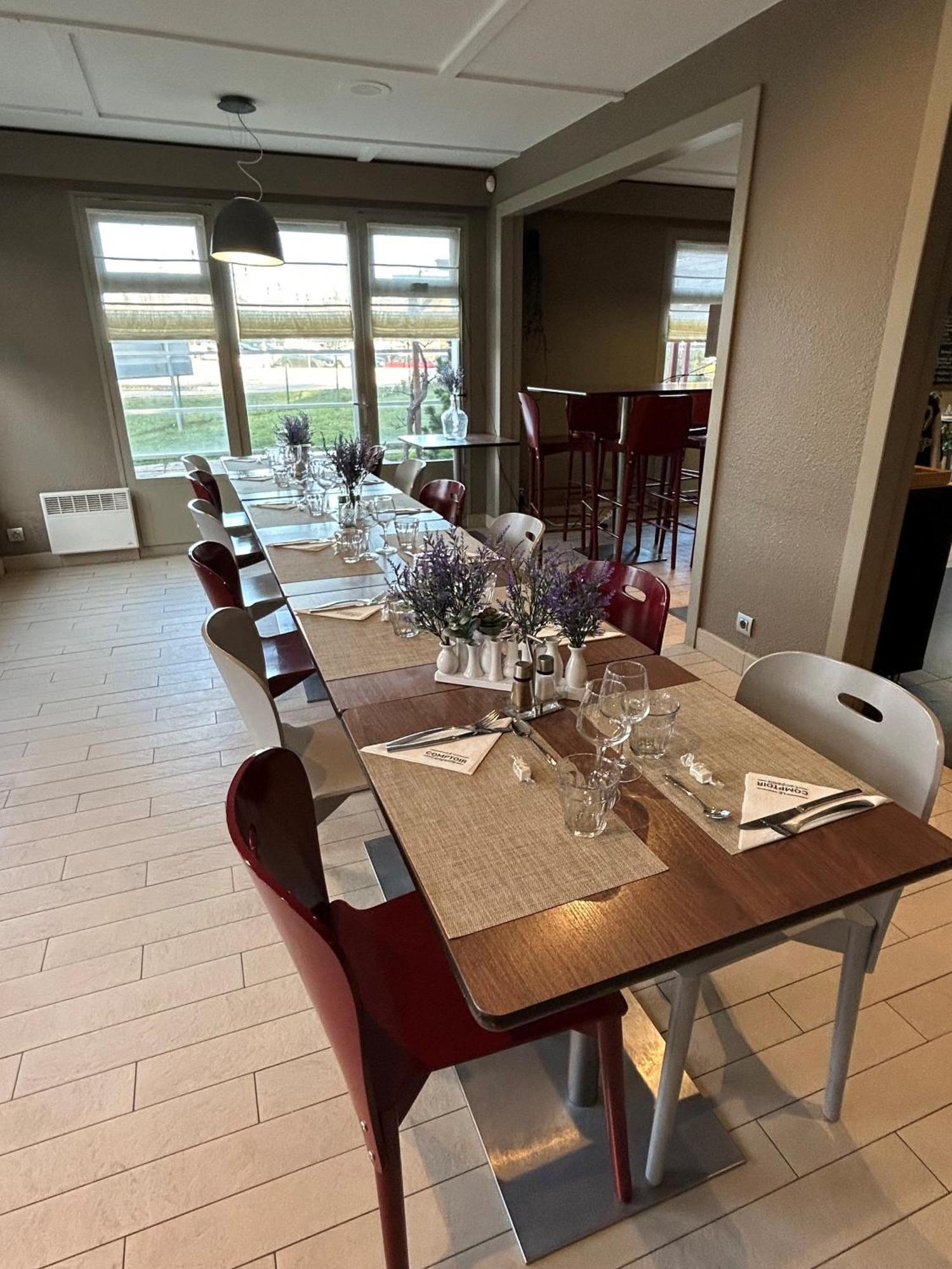 Campanile Montelimar Nord - A7 Sortie 17 Hotel Les Tourrettes Екстериор снимка