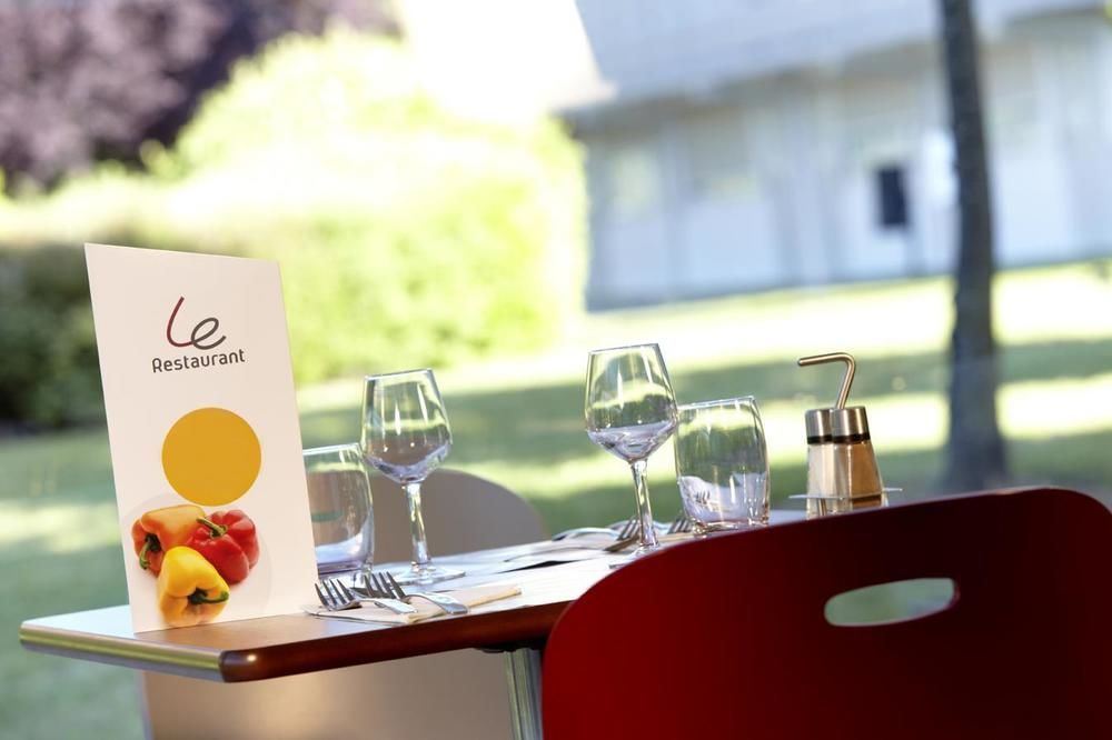 Campanile Montelimar Nord - A7 Sortie 17 Hotel Les Tourrettes Екстериор снимка